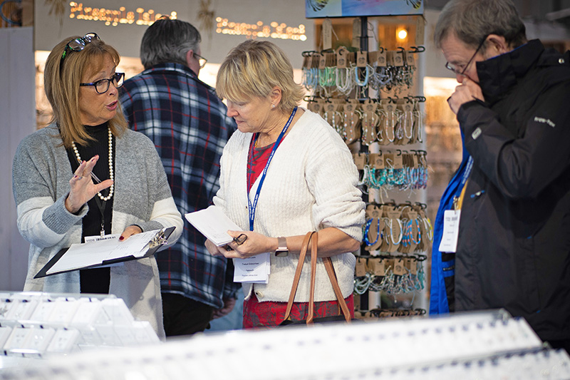 Buying at the Giving & Living trade show